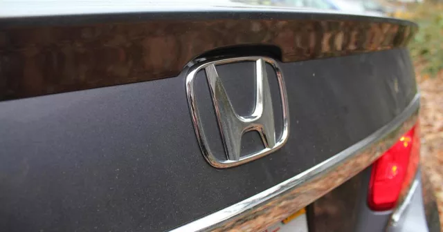 Honda richiama oltre 300.000 veicoli per un problema di sicurezza delle cinture di sicurezza