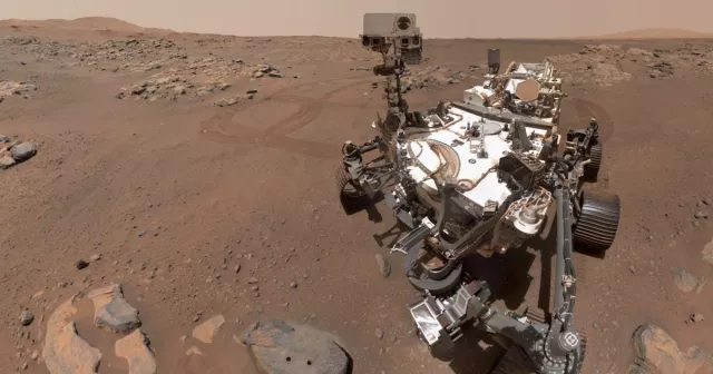 Il suggestivo atterraggio del rover su Marte compiuto esattamente 3 anni fa