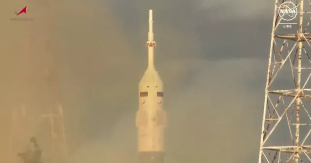 Il razzo russo Soyuz Ã¨ in viaggio verso la ISS dopo un ritardo dovuto a un problema elettrico