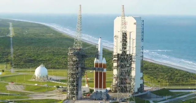 Come guardare il lancio finale del possente razzo Delta IV Heavy della ULA
