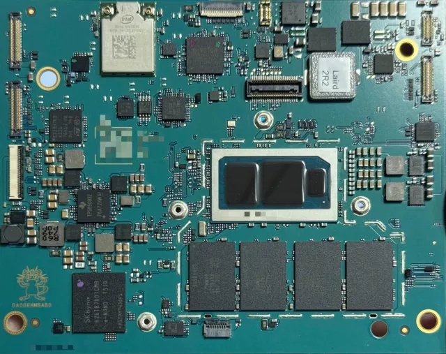 Il fallimento più evidente di Intel compare su una scheda madre con Pokemon