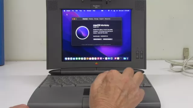 Il PowerBook 520C del 1994 di Apple risorge con display iPad e componenti interni del MacBook Pro del 2015